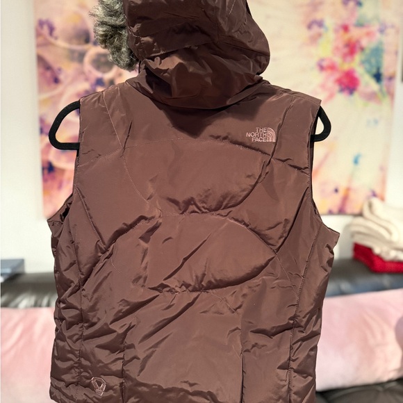 North Face faux fur puffer down vest - Picture 2 of 5